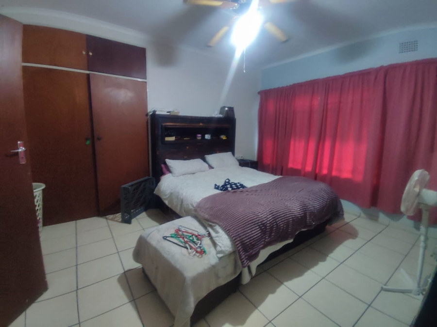 To Let 4 Bedroom Property for Rent in Protea Park North West